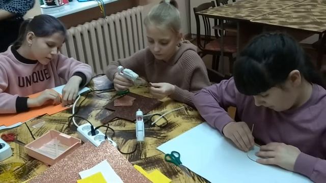 МК Сладости из фоамирана Самчук Е. С. ЦДТ Лунинец смотреть онлайн