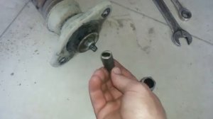 Киа Рио!!! Замена задних амортизаторов.