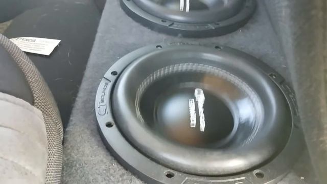 Two CT sounds strato 8" on CT sounds m750.d @ .5ohm смотреть онлайн