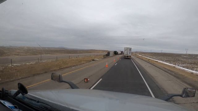 Кто мне заправляет трак? Первый снег на дорогах США смотреть онлайн