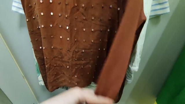 Одежда на вес 390р/кг. Влог из примерочной секонд-хенд. Покупки с примеркой. смотреть онлайн