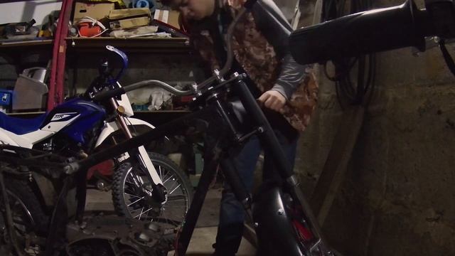 ЭлектроИж готов к установке мотора! Теперь он на колёсах смотреть онлайн