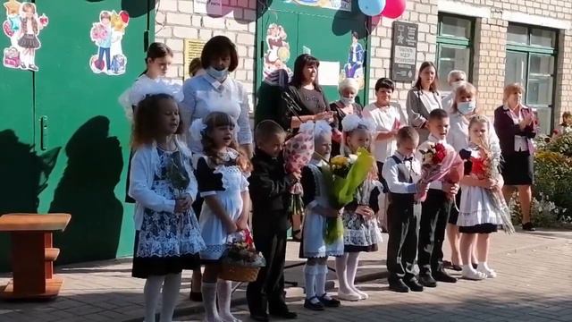 ОЛЯ ПЕРВОКЛАШКА!!! 1 СЕНТЯБРЯ 2021г. смотреть онлайн