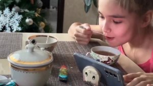 МАКС ВАЩЕНКО ПРИЕХАЛ К МАМЕ и СЕСТРЕ ДОМОЙ!