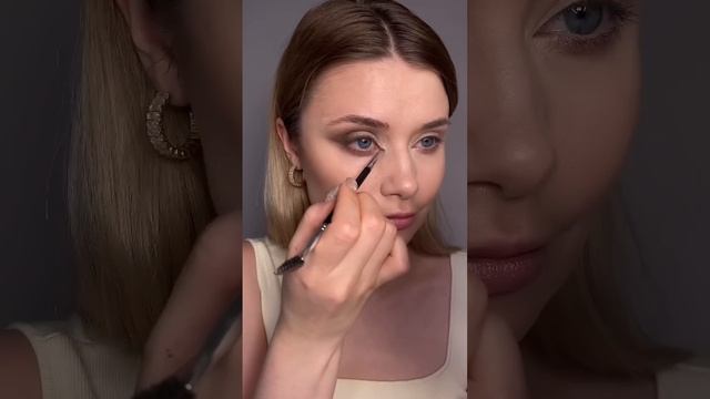 Весь макияж одной палеткой для бровей смотреть онлайн