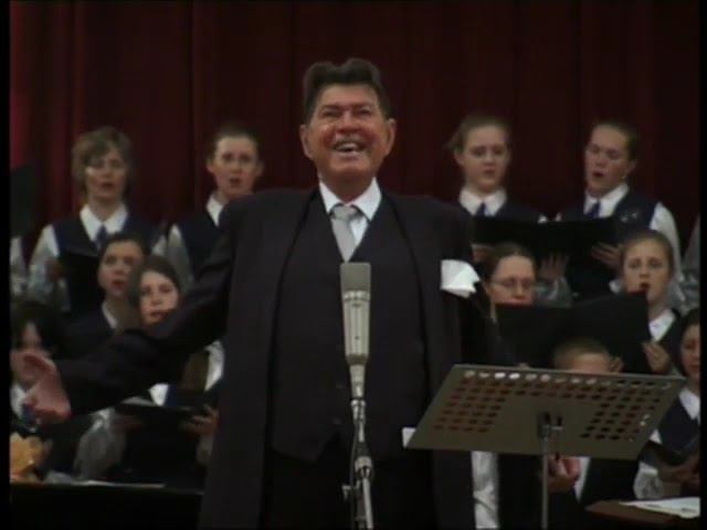 Говори мне о России (музыка В. Плешака, стихи И. Баукова) - Борис Штоколов и детский хор РиТВ СПб смотреть онлайн