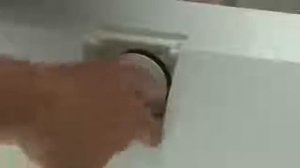 Установка системы слива перелива для акриловой ванны Villeroy & Boch Squaro Edge