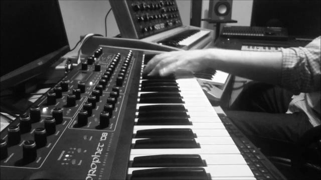 R5D4 - Yamaha EX5 Voyager OS Prophet 08 + 5 Juno 60 смотреть онлайн