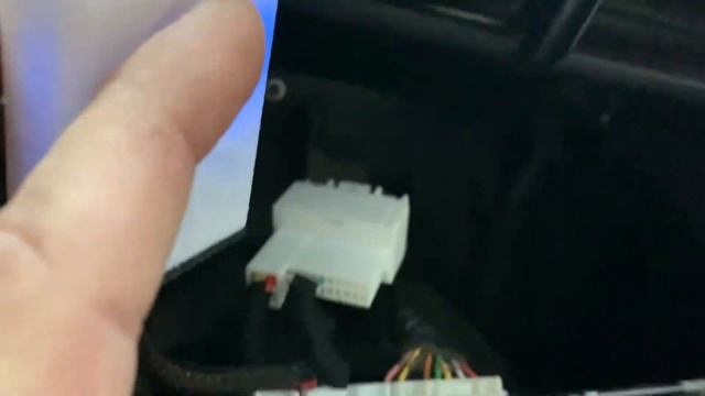 Процесс установки Bluetooth-модуля BVM.audio Hyundai Solaris 1 смотреть онлайн