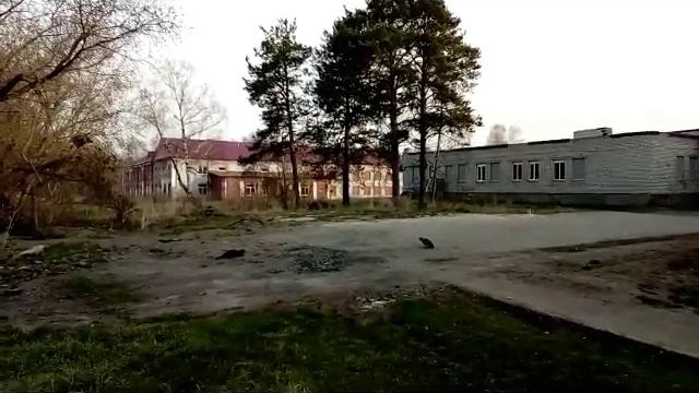 Как деревенские девчонки дерутся из за мужика:)) смотреть онлайн