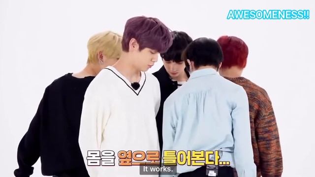 TXT Playing Paper Folding Game смотреть онлайн