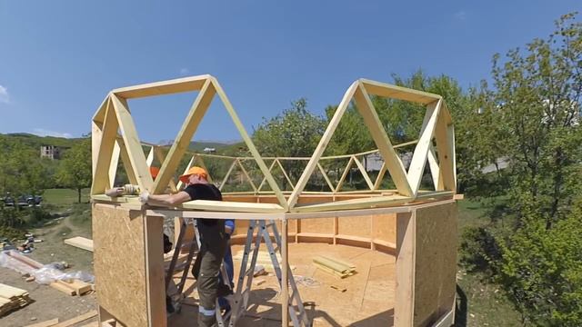 Собираем геодезический купол. В Кутузовка. смотреть онлайн