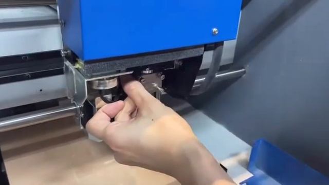【1分動画】MDX-50スピンドルユニット交換 | ローランド ディー.ジー.株式会社 смотреть онлайн