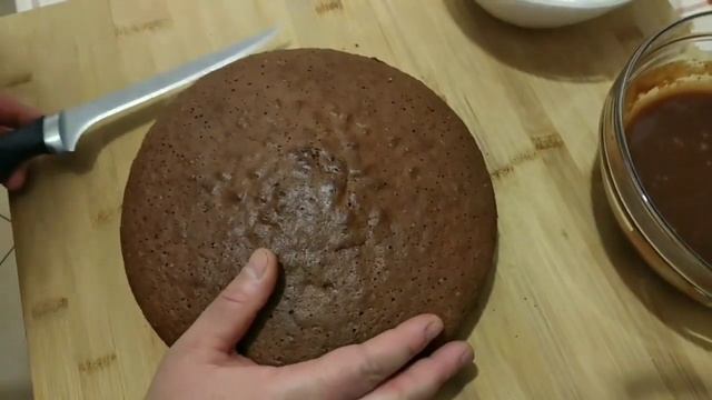 Dadı şahanə olan snikers tortunun hazirlanmasi? Приготовление очень вкусного торта Сникерса? смотреть онлайн