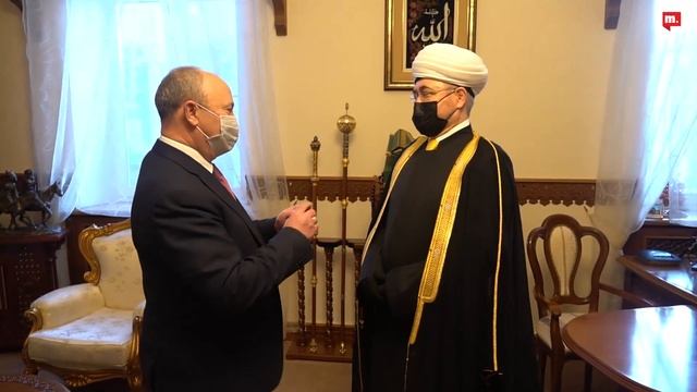 Муфтий Шейх Равиль Гайнутдин награжден Медалью «100 лет образования ТАССР»