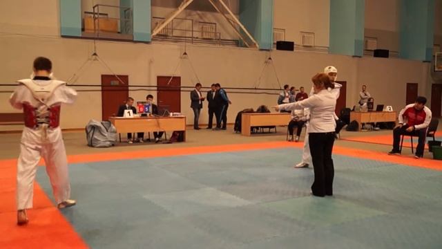 7. Погосян Егор (63 кг.) синий жилет среди 1998-2000г.р. (1 бой) смотреть онлайн