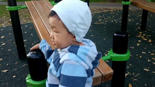 VLOG:#Утро малыша, Владимир во дворе , зарядка, разговоры, стихи смотреть онлайн