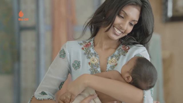 Bio Oil TVC - Dressing Room + New Pack смотреть онлайн