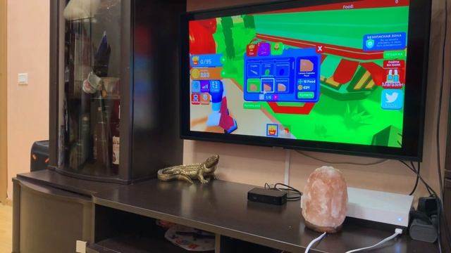 Роблокс играю Очень крутой ролик?? смотреть онлайн