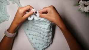 Обвязка пледа из Alize Puffy |  Как красиво закончить плюшевый плед без спиц и крючка