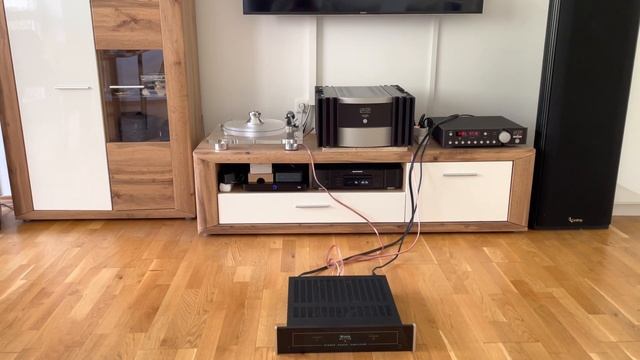 McIntosh MC7100 - CD Music