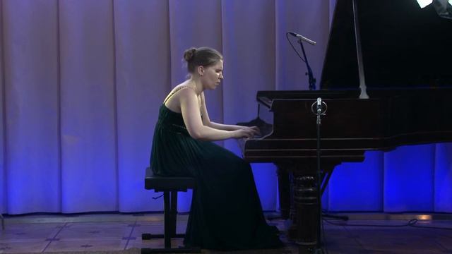 F. Liszt/ La Campanella // Gerasimova Nadezhda смотреть онлайн