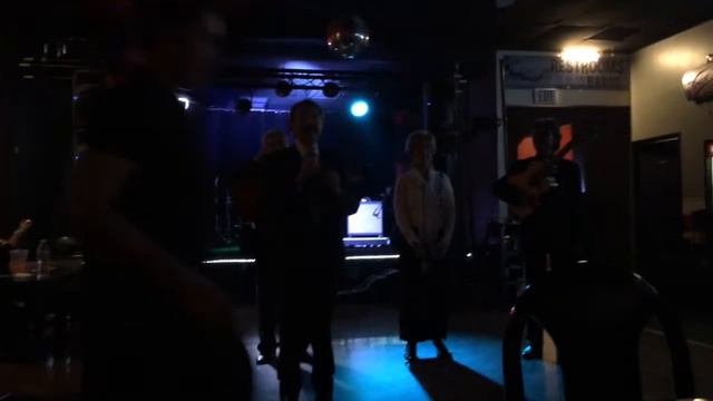 Jaime Almeida y el Trio de Jesse Armenta en S. Sushi смотреть онлайн