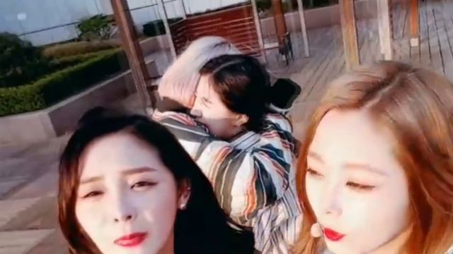 [FMV 프리스틴] Yuha (Kyungwon) x Xiyeon [SiKwon] - Pristin смотреть онлайн