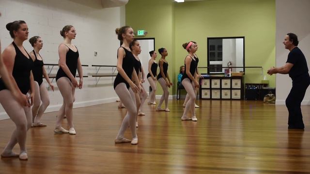 Reflections School of Dance - Ballet Master Class with Marco Carrabba смотреть онлайн