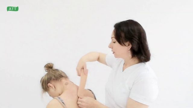 Как расслабить шею? Тейпирование шеи! ч.2. смотреть онлайн