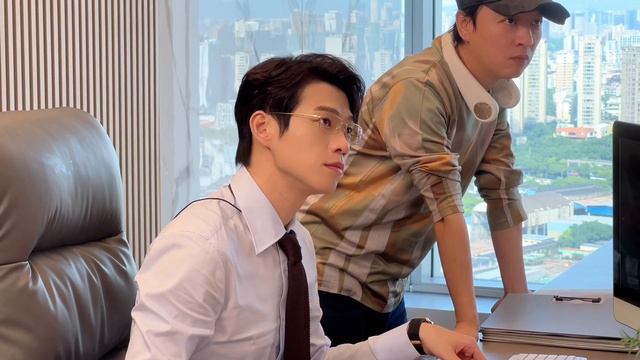 魏大勋 电视剧 「我的人间烟火」孟宴臣工作中 Wei Daxun "Fireworks of my heart "Meng Yanchen At work смотреть онлайн
