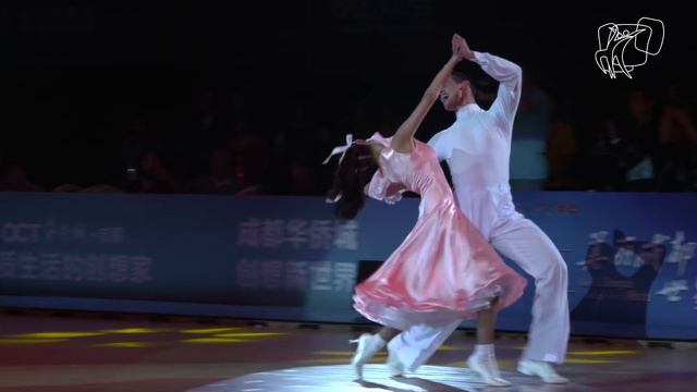 Iatsenko - Pashkeeva, RUS | 2016 World ShowDance STD R1 | DanceSport Total смотреть онлайн