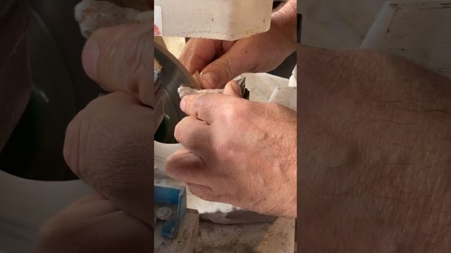 Пилю камушек "Персиковый Агат" смотреть онлайн