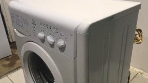 Стиральная машина INDESIT WISL 83