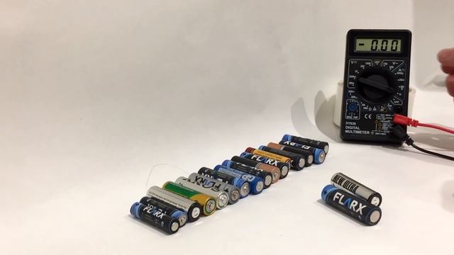 ✅КАК ПРОВЕРИТЬ БАТАРЕЙКУ МУЛЬТИМЕТРОМ двумя способами ИЗМЕРЕНИЕ ТОКА БАТАРЕЙКИ, НАПРЯЖЕНИЯ, МОЩНОСТ смотреть онлайн