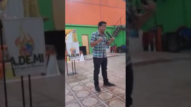 LA CATEDRAL DE VIDRIO.Matias de los Santos..PASTOR ROBERTO DE LOS SANTOS смотреть онлайн