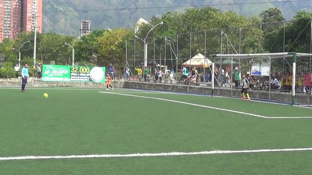 LARA CLUB DEPORTIVO MEGAVENTAS HARMONY смотреть онлайн