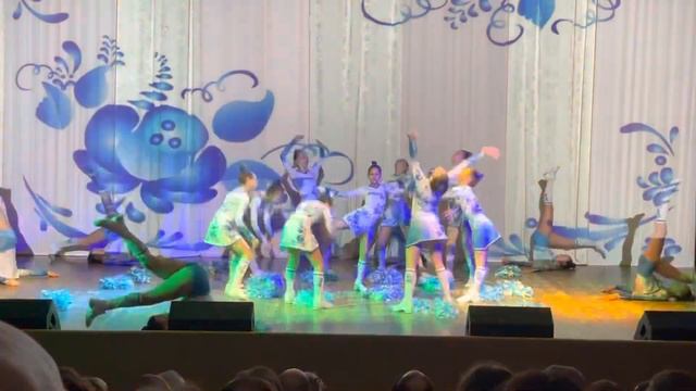 "Хотьковские матрёшки" чир-шоу. Школа танцев "Grand Pas" смотреть онлайн
