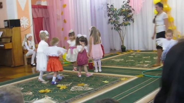 Праздник осени в садике