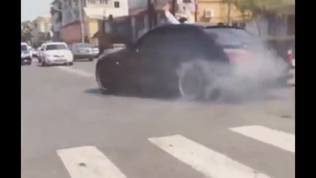 ТРЮКИ НА МАШИНАХ #3 смотреть онлайн