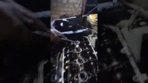 Замена резинок свечных колодцев ваз 2112