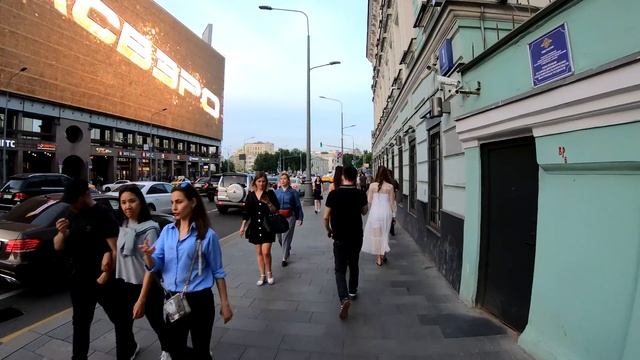 ⁴ᴷ⁵⁰ Cycling Moscow: from Kutuzovksaya Metro Station, Arbatskaya Square to Frunzenskaya Quay смотреть онлайн