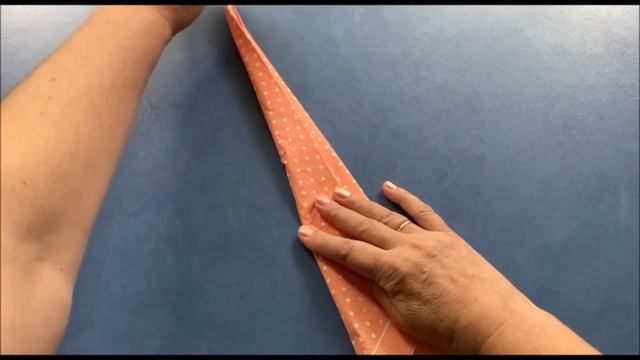 Как красиво сложить салфетки на праздничный стол | Napkin folding tutorial смотреть онлайн