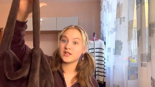 Что в моих сумочках?/ сумки в 13 лет)?/ ? смотреть онлайн