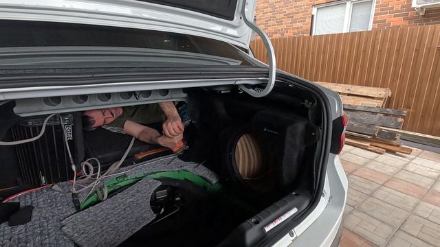 Лада Веста NG 2023 на АКПП Установка стелс короба под саб смотреть онлайн