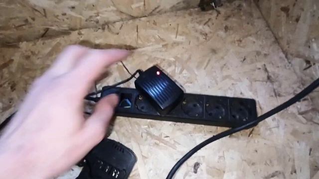 ИБП и солнечная панель в автодом ГАЗ 66. смотреть онлайн