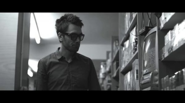 The Maneken - Keep Moving On (Official Video)