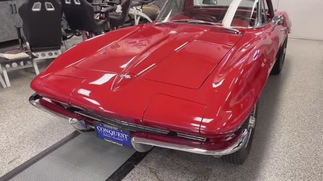1967 Chevrolet Corvette смотреть онлайн
