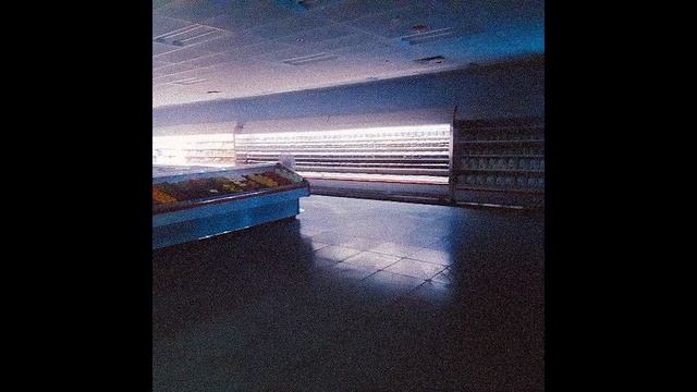 Unnerving Images of Liminal Spaces that Trigger Autophobia смотреть онлайн