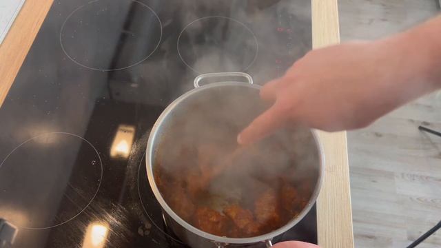 Карловарский гуляш от Чеха смотреть онлайн